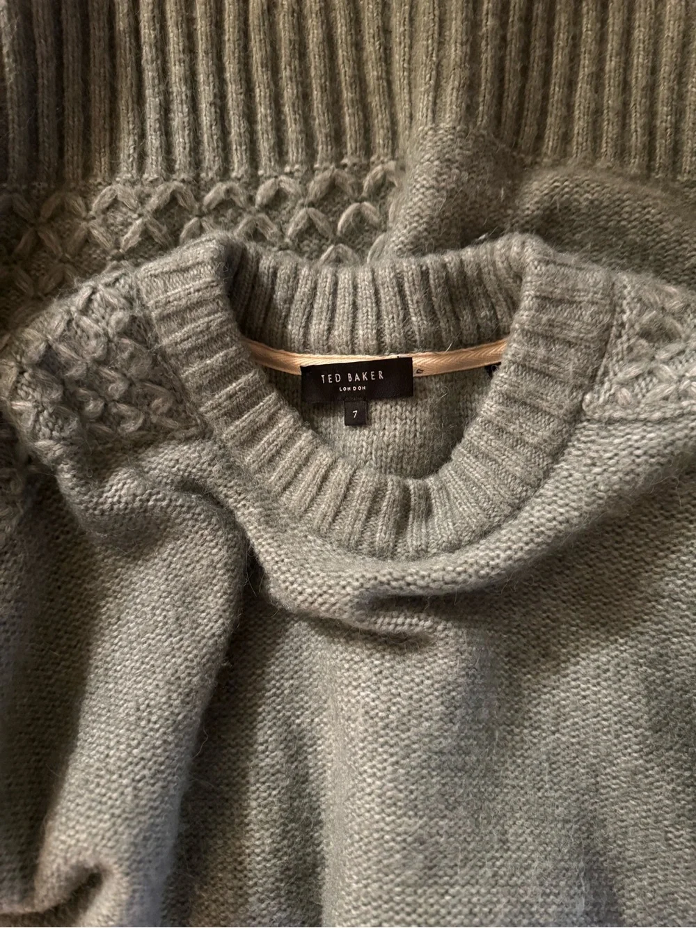 Ted Baker—Men's Textured Knit Wool-Blend Sweater Size 7/3XL